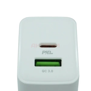 Сетевая зарядка USB/Type-C Borofone BA67A (20W QC3.0 PD) белая