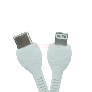 Сетевая зарядка Type-C Hoco N22 (25W QC3.0 PD кабель Type-C-Lightning) белая