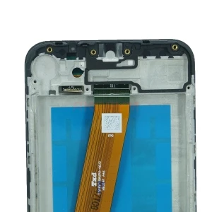 Дисплей с рамкой для Samsung Galaxy A01/M01 (A015F/M015F) с тачскрином (широкий коннектор, черный) - Оригинал REF
