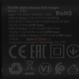 Сетевое зарядное устройство USB/Type-C Acefast A116 (35W, QC3.0, PD, 2 порта, GaN, с дисплеем) черное